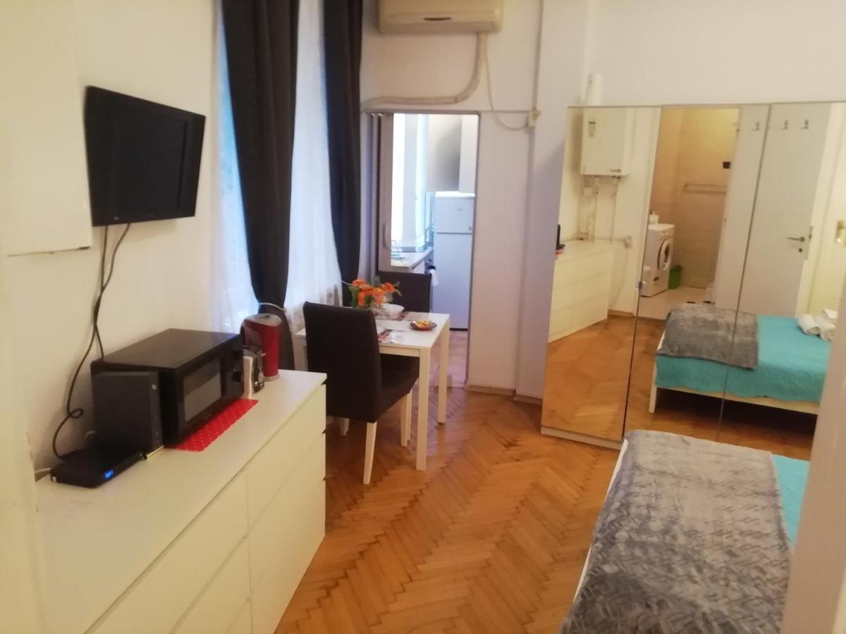 Studio Ultracentral Universitatea Bucarest Extérieur photo
